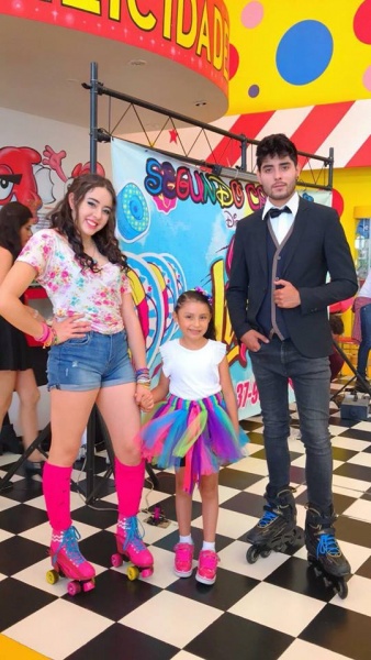 Vestimenta de soy discount luna para niñas